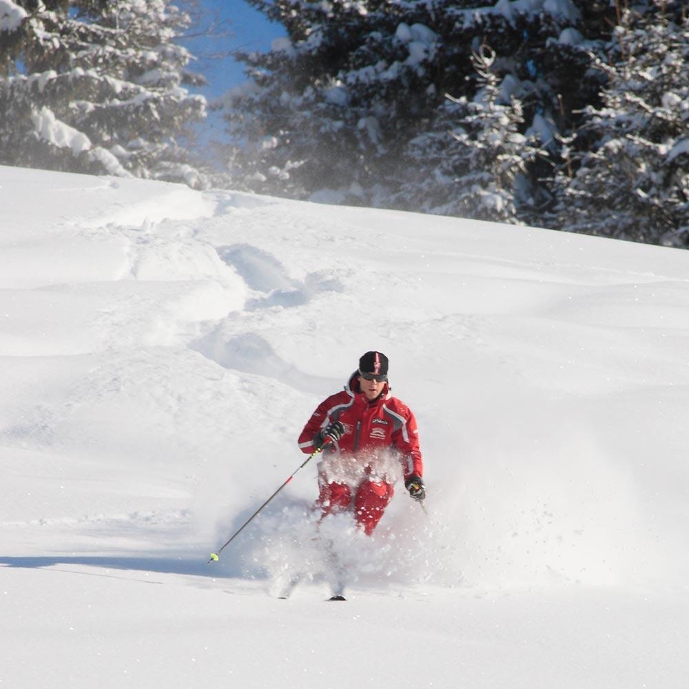 skifahren tiefschnee lernen skilehrer